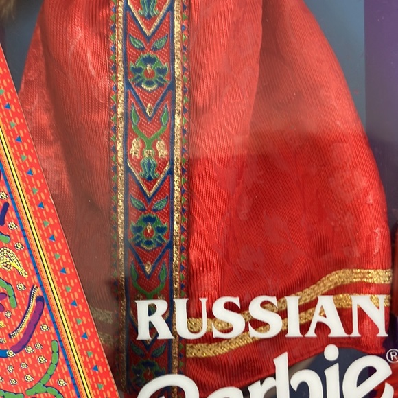 Russian Barbie Doll of Collector Edition of Dolls of the World # 16500 by Mattel - Picture 12 of 14